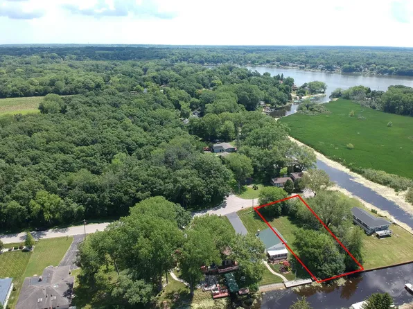 39482 N Petite Pass, Antioch, IL 60002