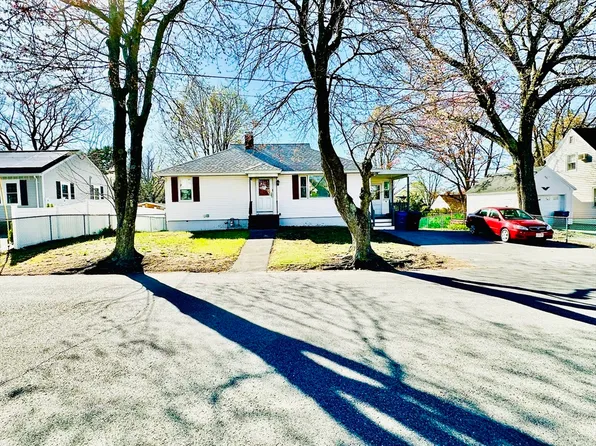 18 Cabot Rd, Lawrence, MA 01843