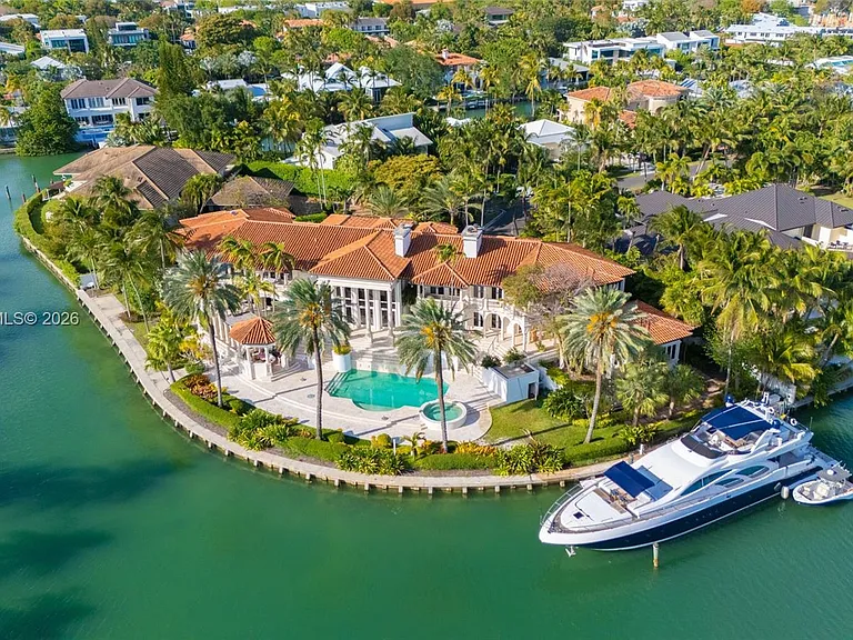 260 Cape Florida Dr — Photo 41