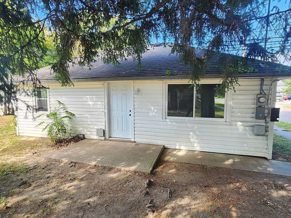 1st image of 135 Wallace St