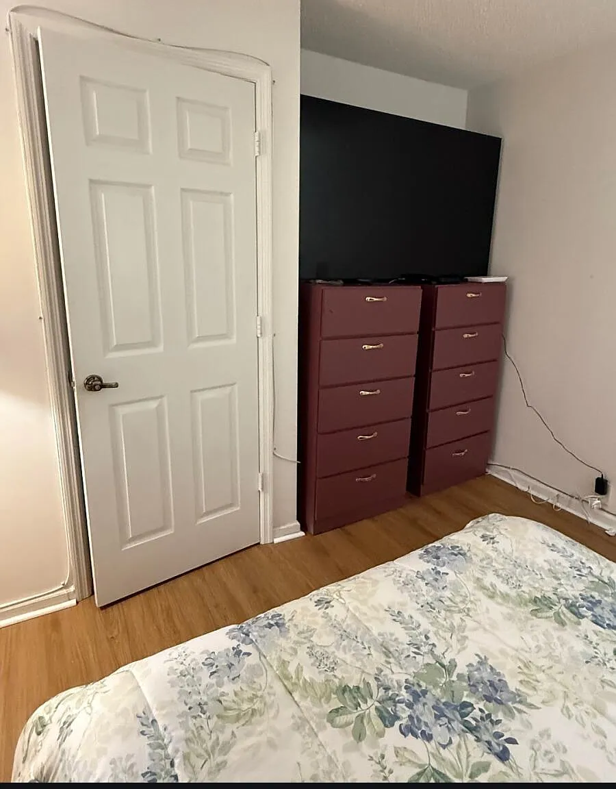 3 bed, 2.5 bath, 2042 sqft, $1,250 — Photo 4