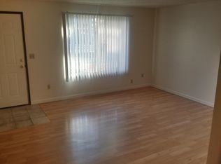 2833 SE Division St, Portland, OR 97202