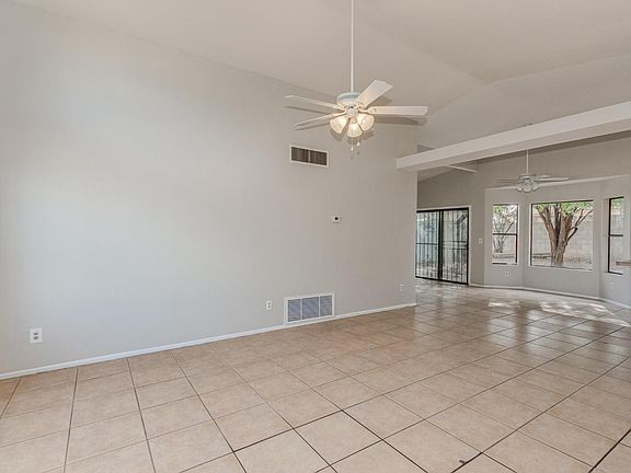 4th image of 1761 W Mountain Oak Ln