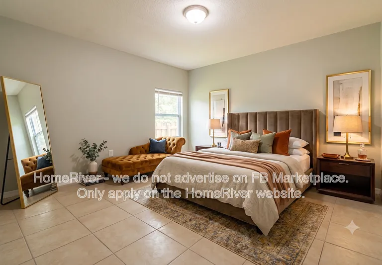 2213 E Emma St — Photo 4