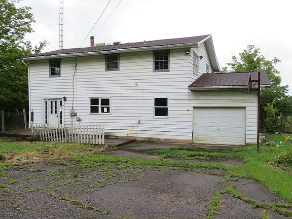 5th image of 2270 Lakewood Dr
