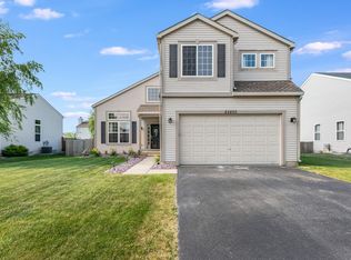 25800 S Yellow Pine Dr, Channahon, IL 60410