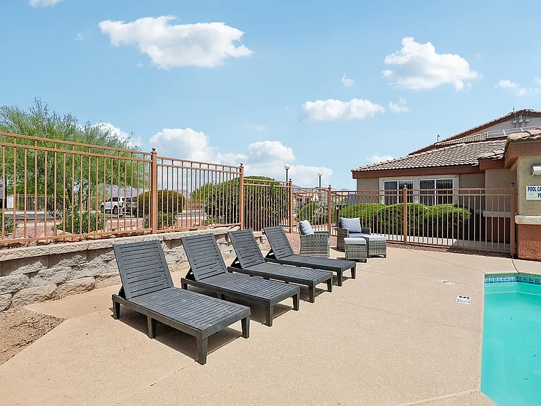 18-web-or-mls-N Skyline Dr-0506-918