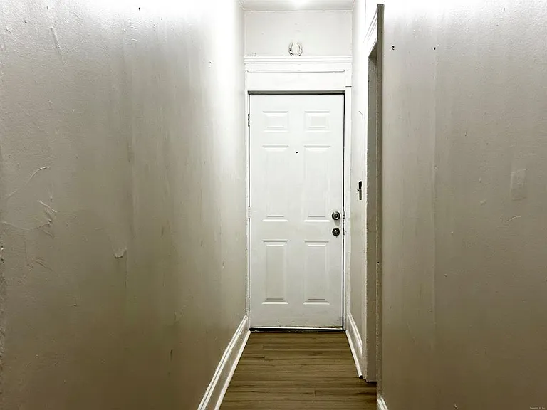 103 Catherine St #2 — Photo 6