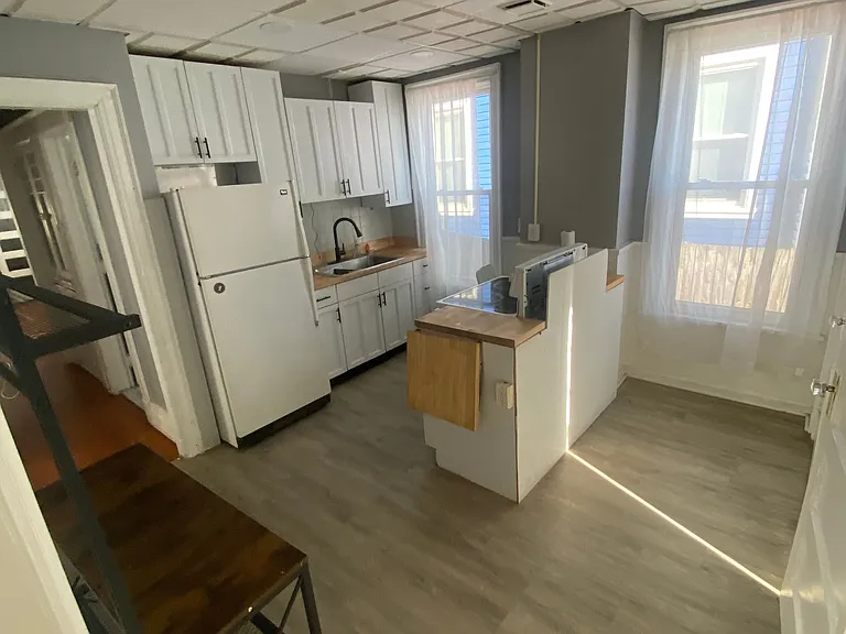 78 Pinewoods Ave — Photo 6
