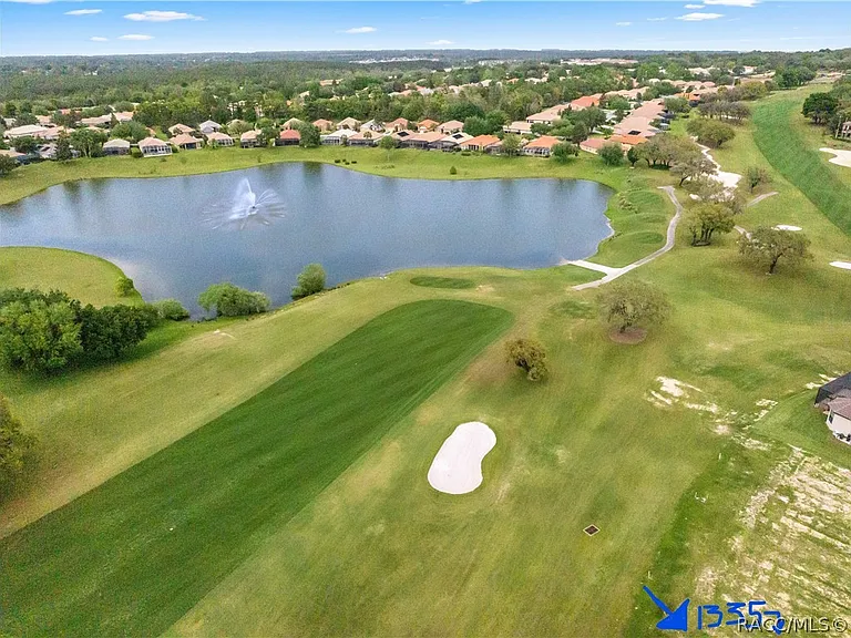 1335 W Greenmeadow Path — Photo 46