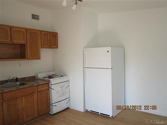 3rd image of 47 Park Ave