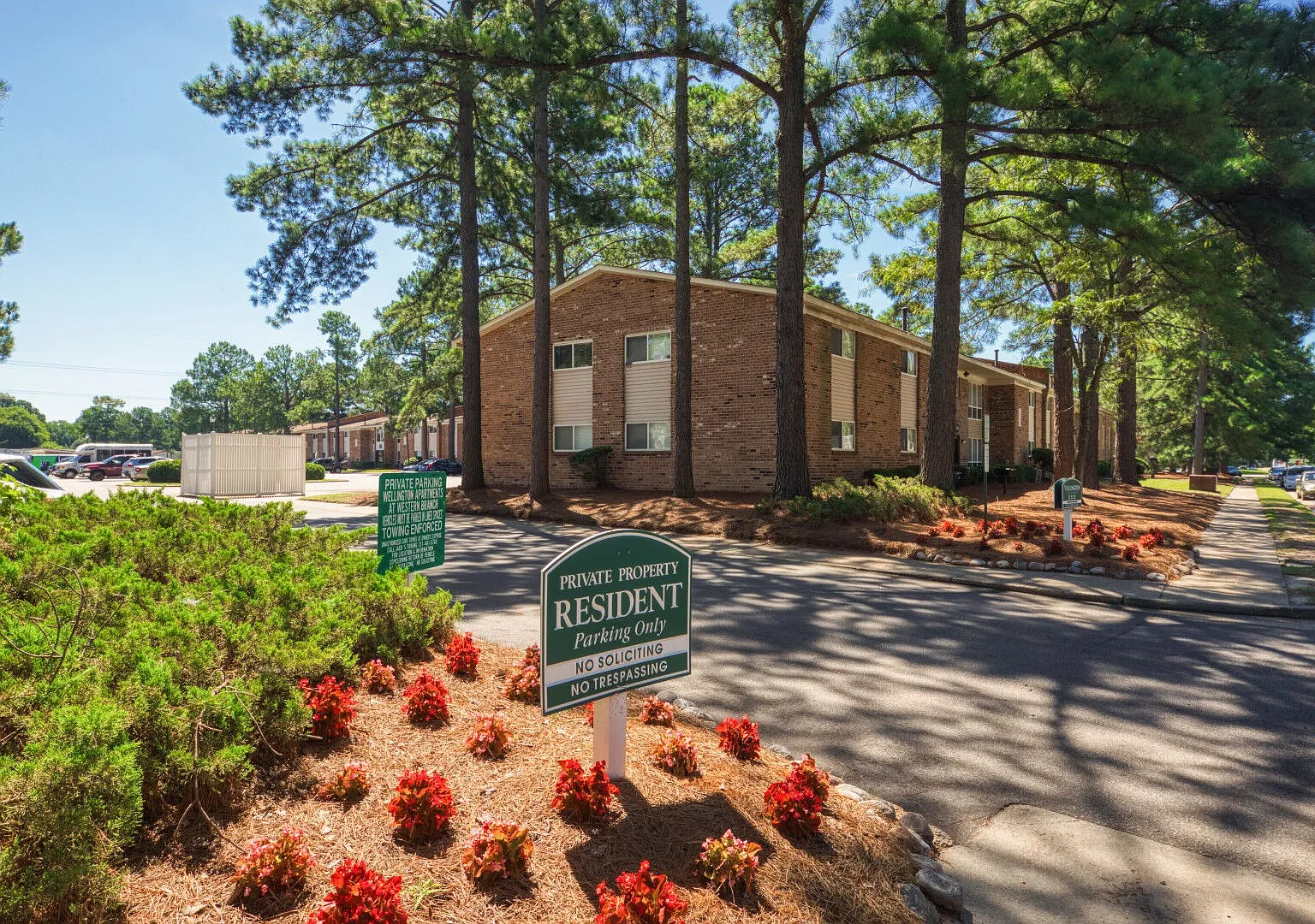 Wellington at Western Branch Apartments — Photo 1