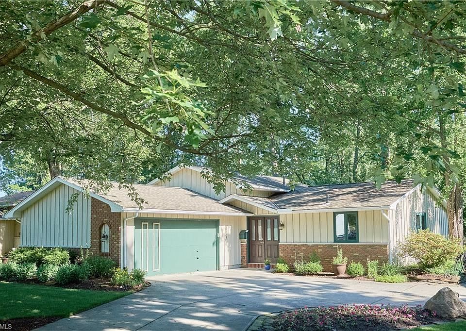 1st image of 1708 Emerald Dr
