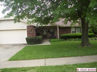 1701 S Yellowood Ave W, Broken Arrow, OK 74012