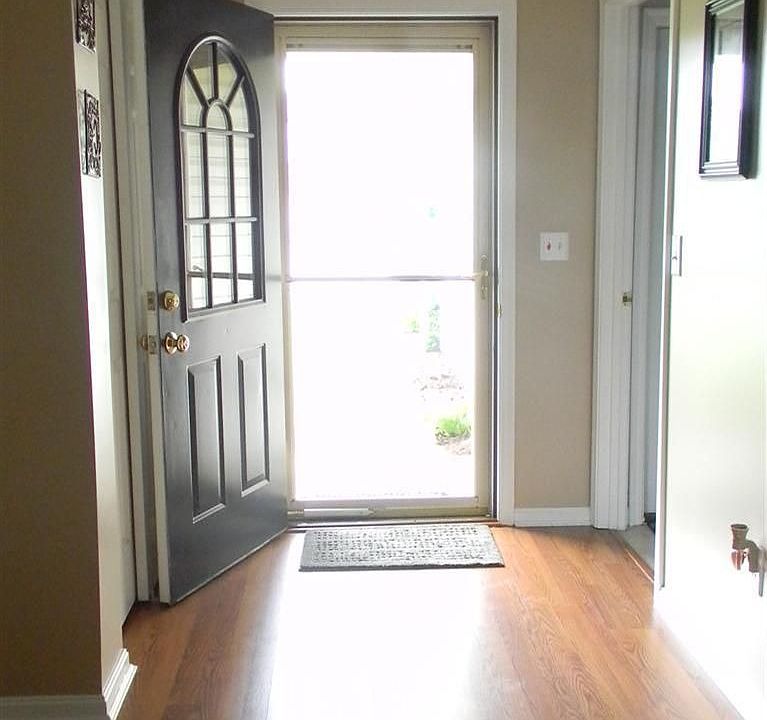 1st image of 2073 Apple Knoll Ln