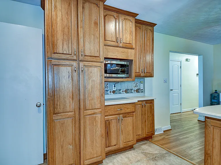 309 Beck St — Photo 20