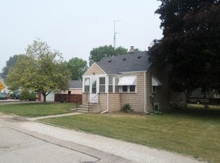 4504 73rd Pl, Kenosha, WI 53142