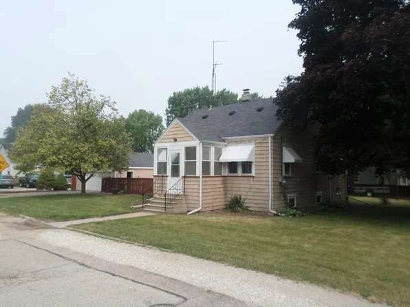 4504 73rd PLACE, Kenosha, WI 53142