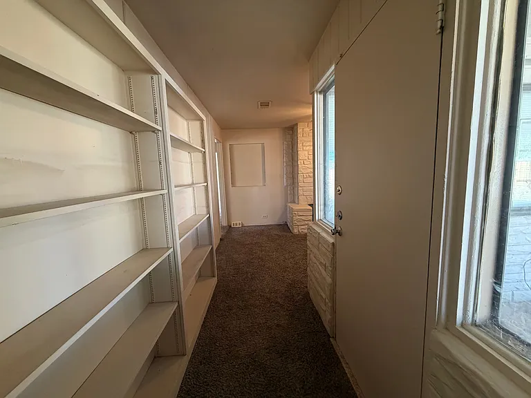 3300 Princeton Ave — Photo 16