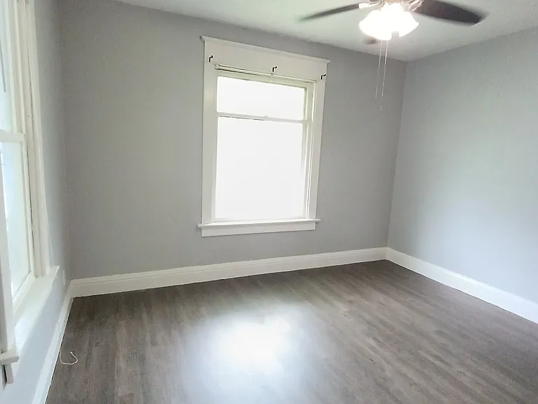 2338 Boies Ave — Photo 12