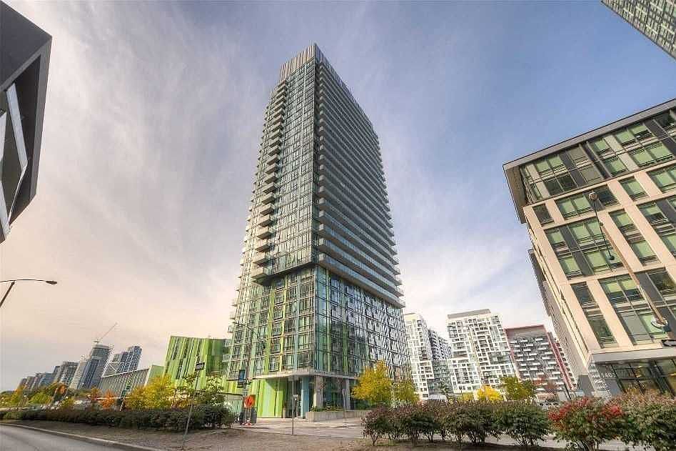 1st image of 170 Fort York Blvd Unit 1501