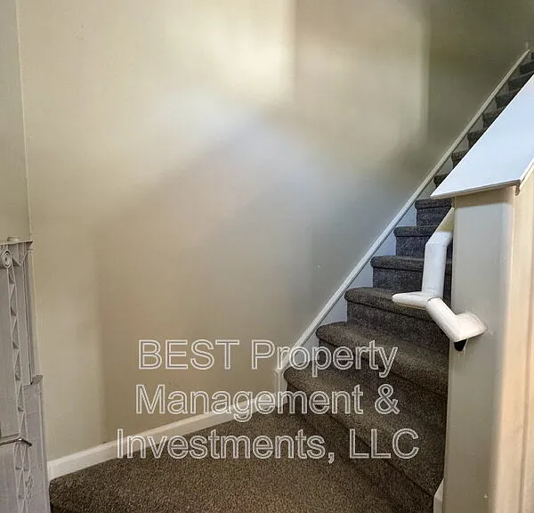8130 Kings Creek Dr — Photo 18