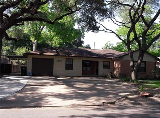 9726 Pine Lake Dr, Houston, TX 77055