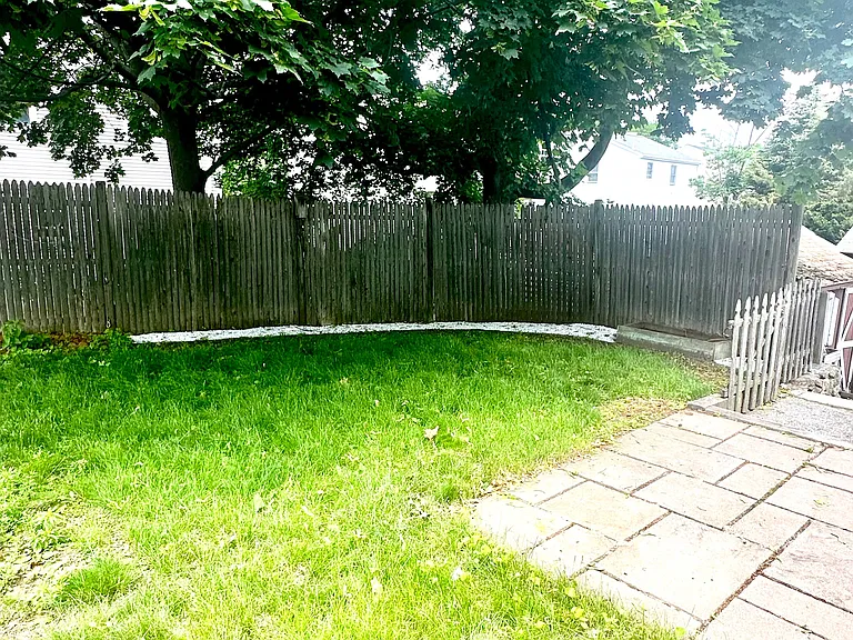 28 Evergreen Ave #28 — Photo 24