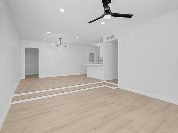 4th image of 4313 El Conlon Ave