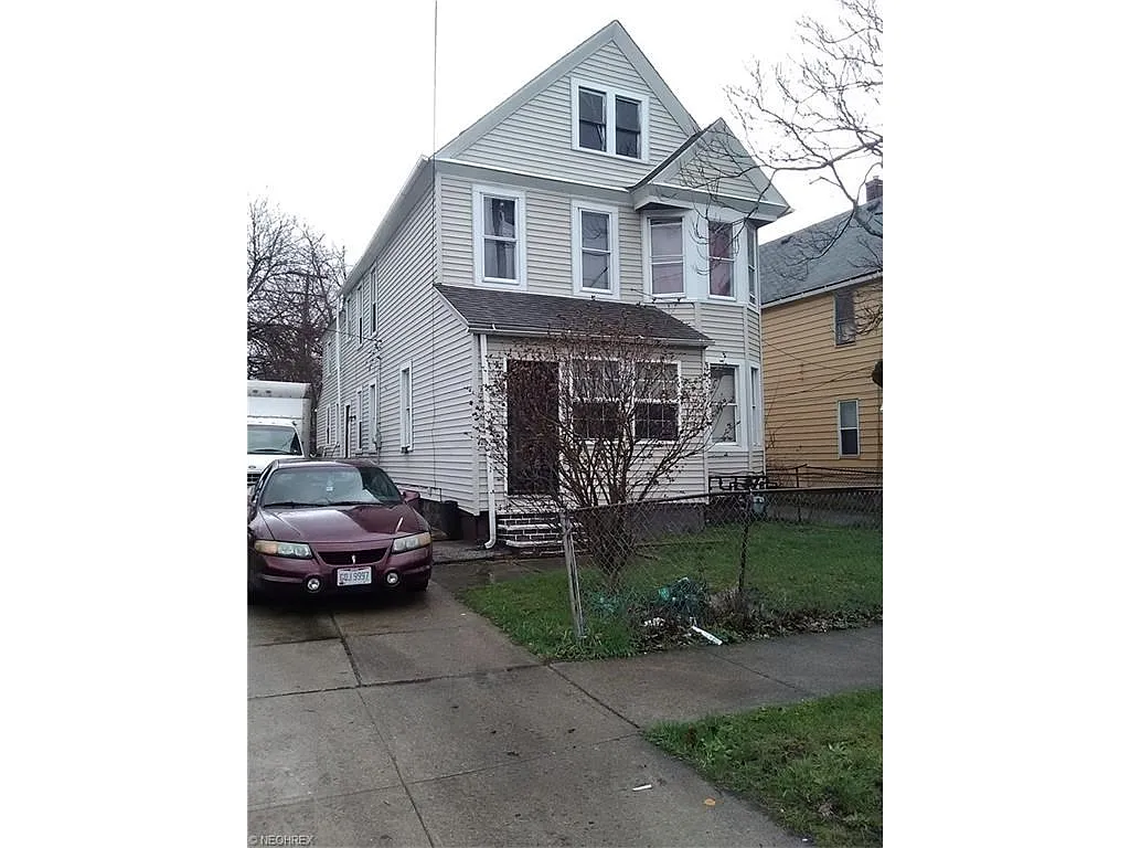 10026 Quebec Ave photo 1