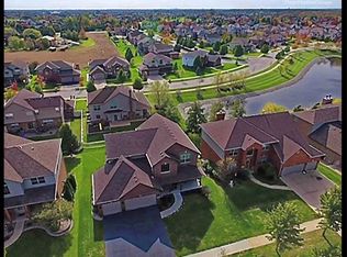 16263 W Lakeside Dr, Lockport, IL 60441