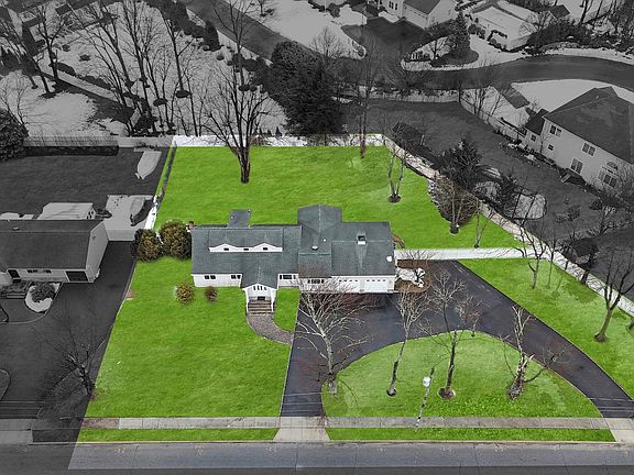 3rd image of 105 Browns Road