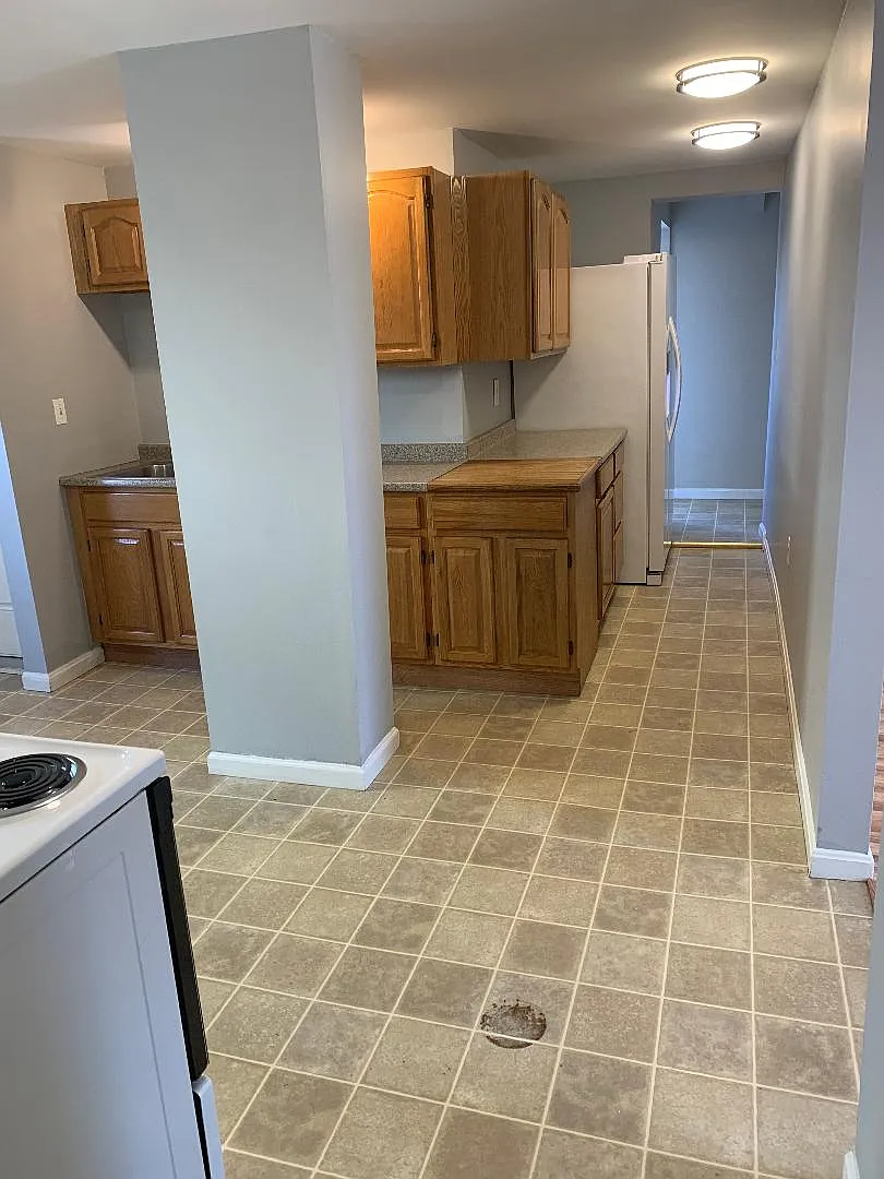 2 bed, 1.5 bath, 1191 sqft, $1,850 — Photo 2