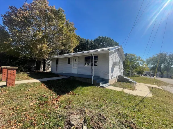 710 Union St, Marble Hill, MO 63764