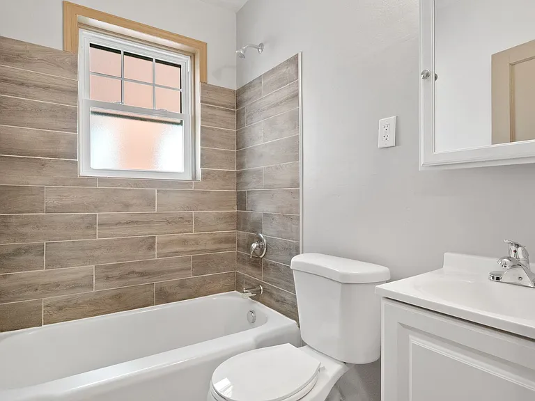 4934 Potomac — Photo 11