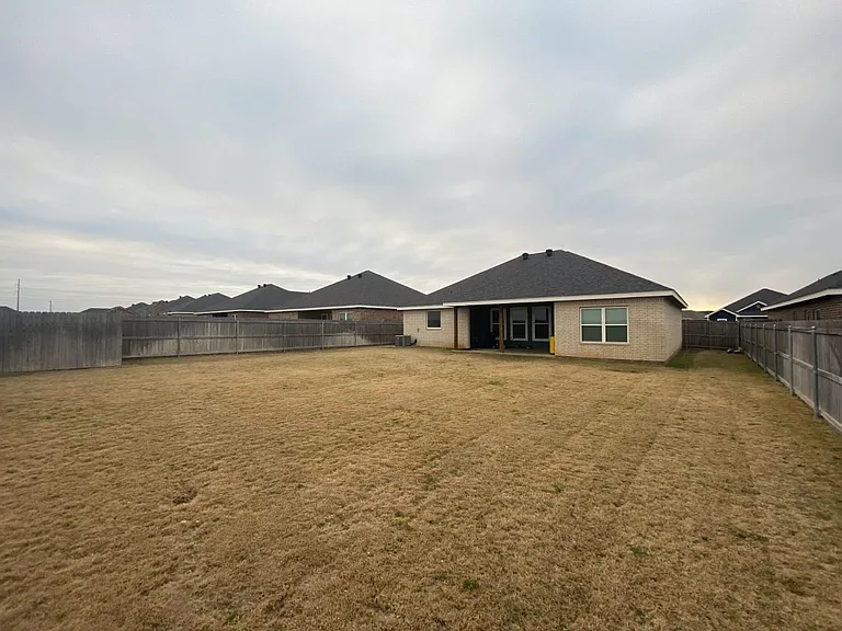 6931 Forrest Meadows Dr — Photo 28