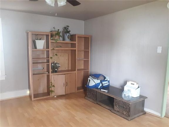 5th image of 416 Buckeye St