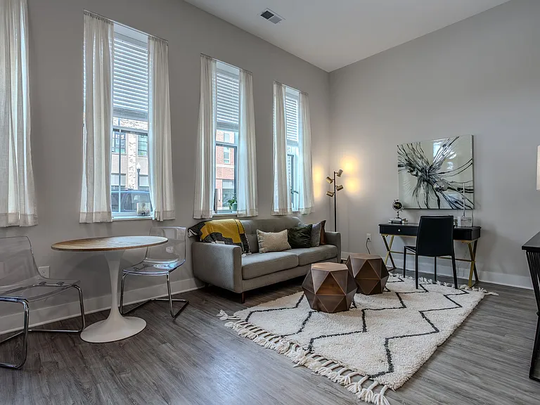 Ogden Apartments — Photo 10