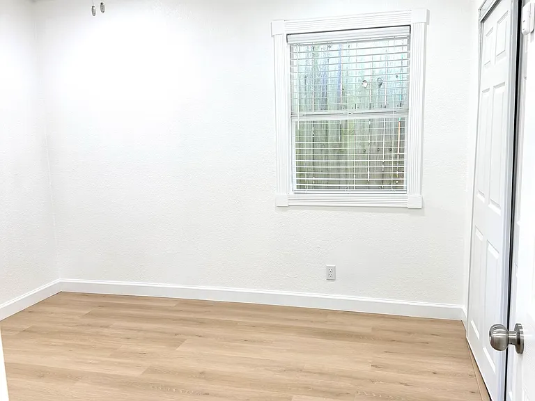 1220 Stuart Rd — Photo 11