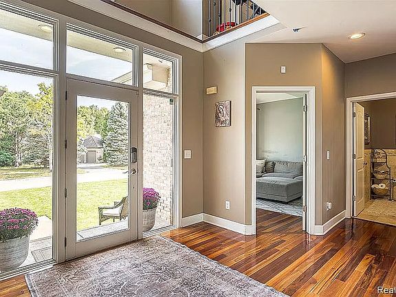 5th image of 289 Madeleine Ln