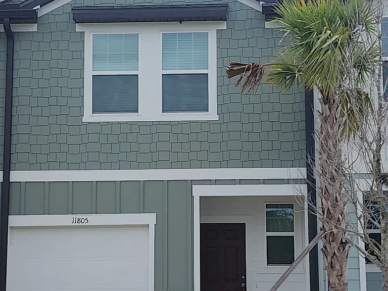 11805 Sylvia St — Photo 2