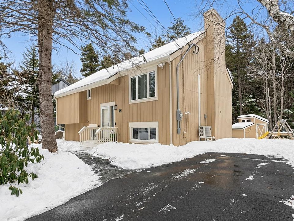 1st image of 49 Village Cres