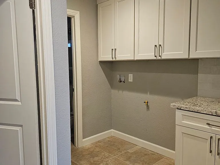 1448-1454 Carleton Dr #1448-1454 — Photo 15