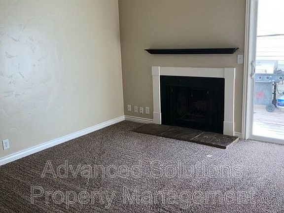 2nd image of 4112 S Sunnypark Ln