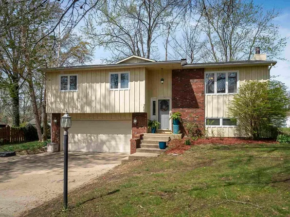 708 Woodland Ave, Herrin, IL 62948