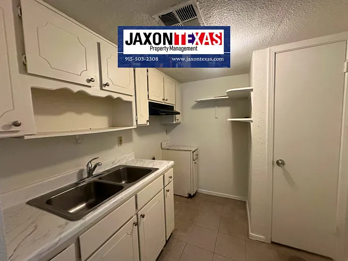 515 S Oregon St #101 — Photo 8