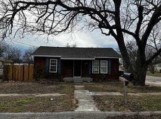 313 Huron St, Cleburne, TX 76031