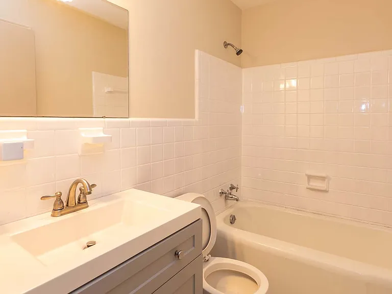 2500 Durwood Rd — Photo 17