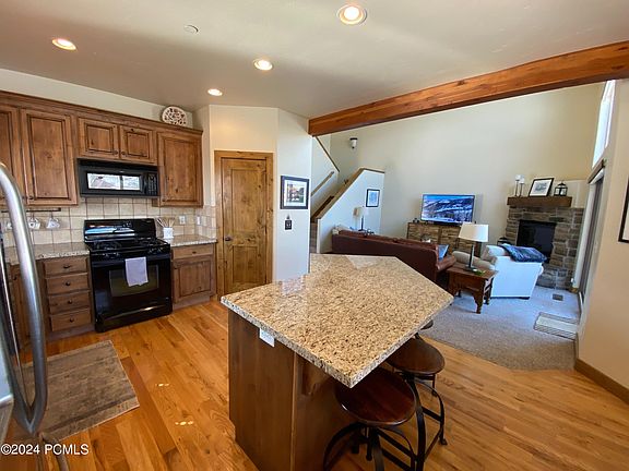 4th image of 3425 W Cedar Dr