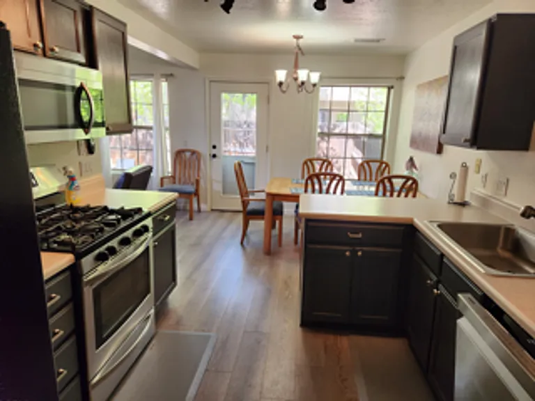 2571 S Eureka Ln — Photo 9